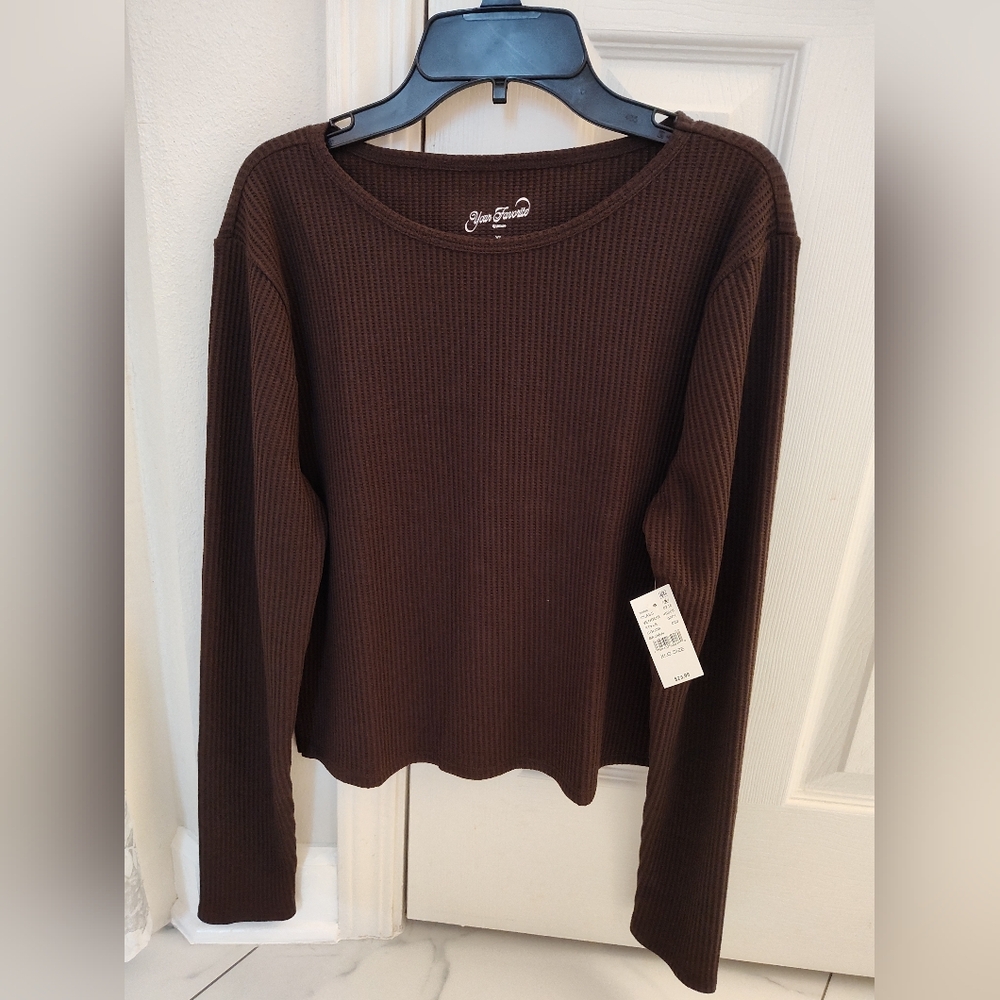 NWT Your Favorite from Pacsun. Long sleeve ribbed shirt. XL Junior size